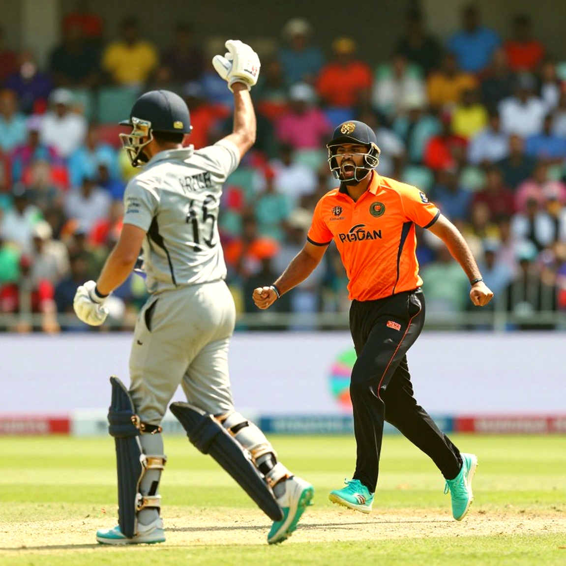 ৮/৩ থেকে ১৯৫: ব্রিসবেনে বাংলাদেশের সিলিং উঠল, দূরত্বটা নামল না