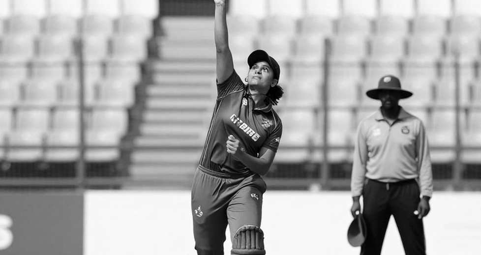 শামির বাদ পড়া: একটা বোলারের বয়স নয়, একটা সিস্টেমের ভয়